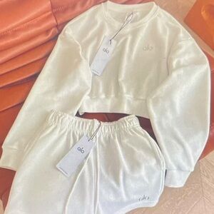 ALO Yoga Cream Cropped Crewneck Sweater and Shorts Set Size S